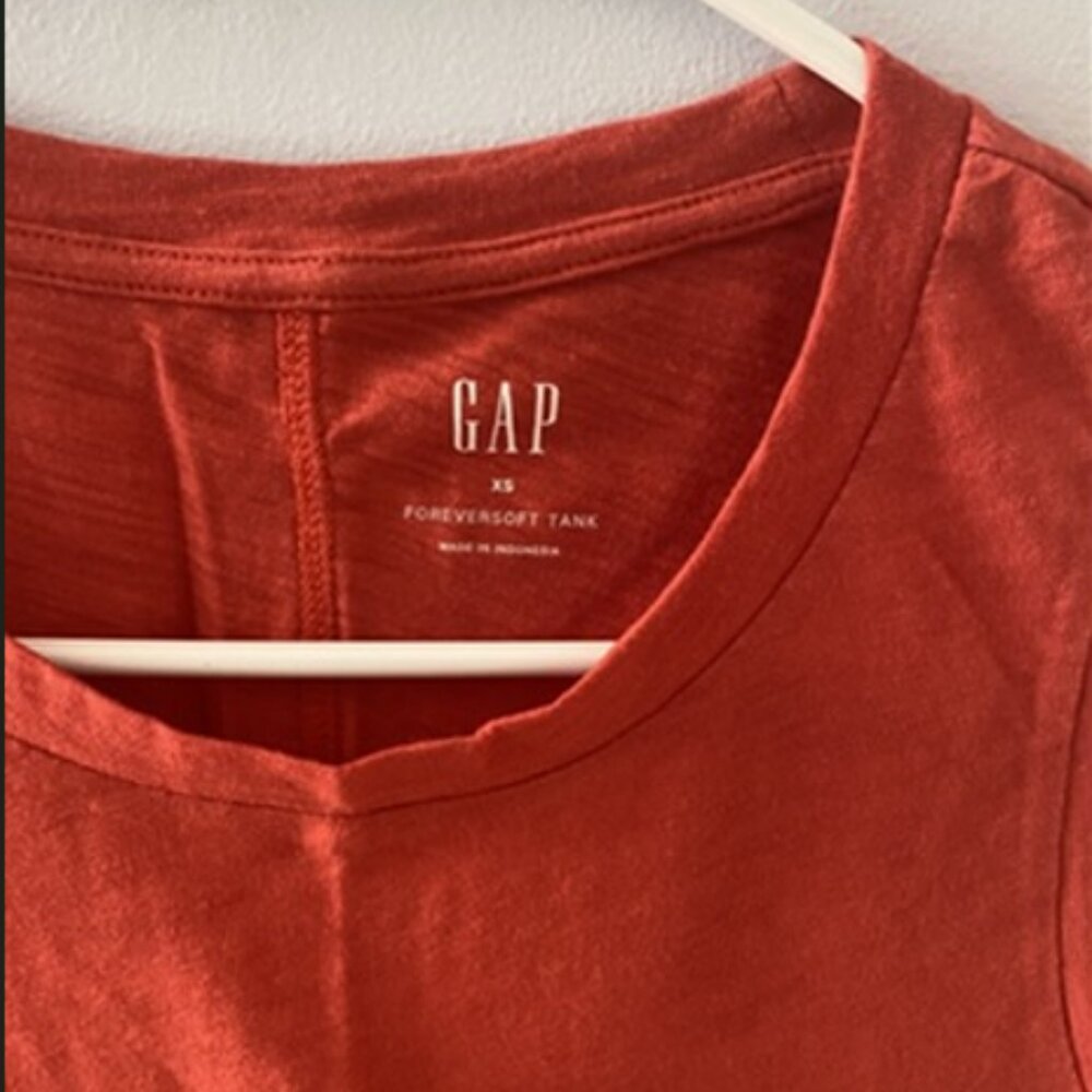 Red Gap Tank - Picture 4 of 6